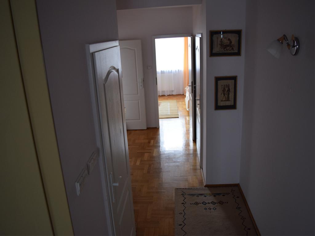 Dgm Apartment Варшава Екстериор снимка