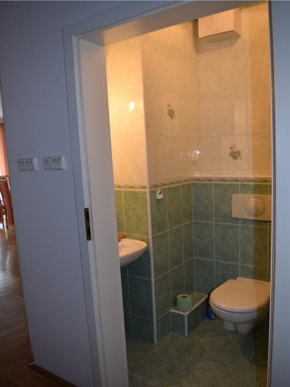 Dgm Apartment Варшава Екстериор снимка
