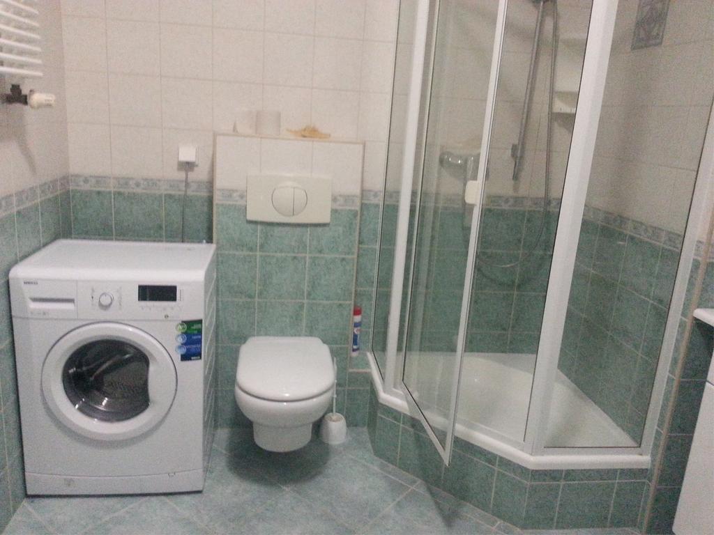 Dgm Apartment Варшава Екстериор снимка